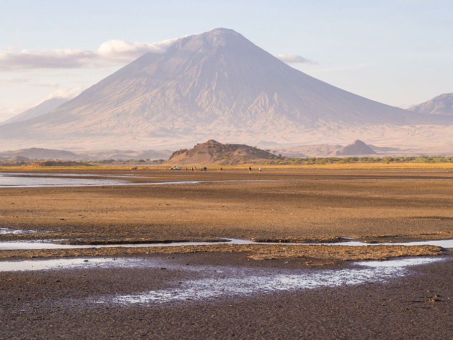 lake natron mount oldoinyo lengai and nduwa tours