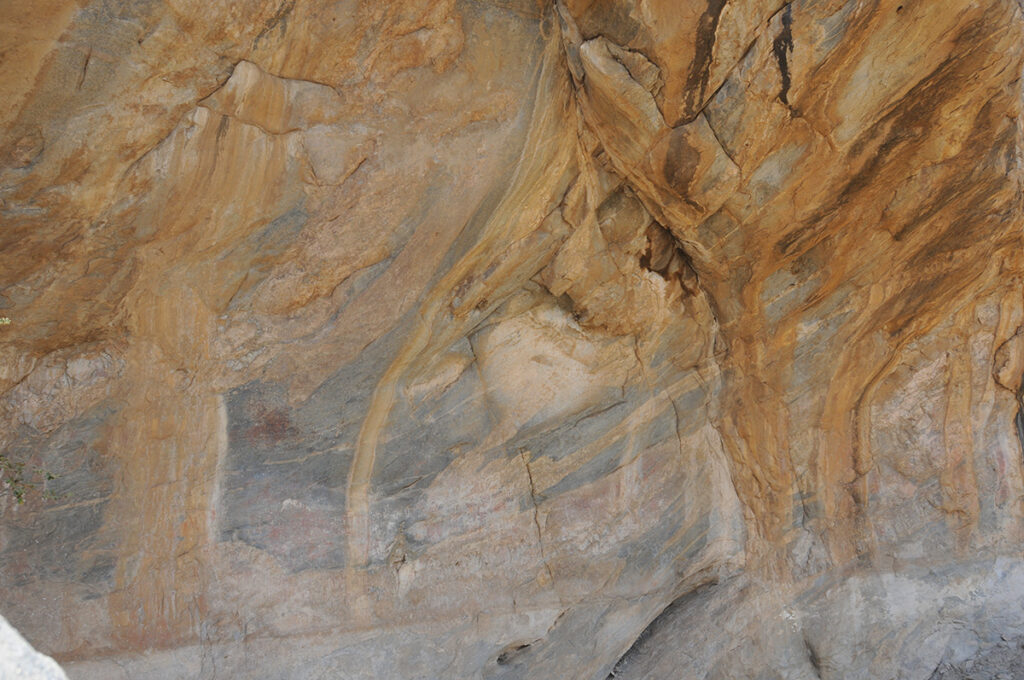 mumba rockshelter with nduwa tours