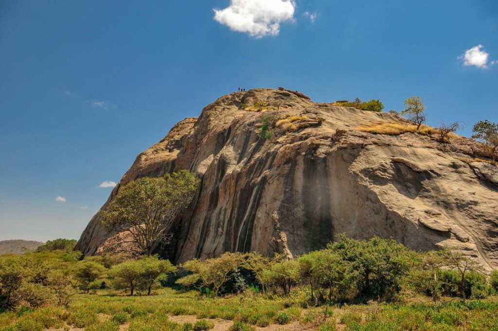 nasera rock ngorongoro