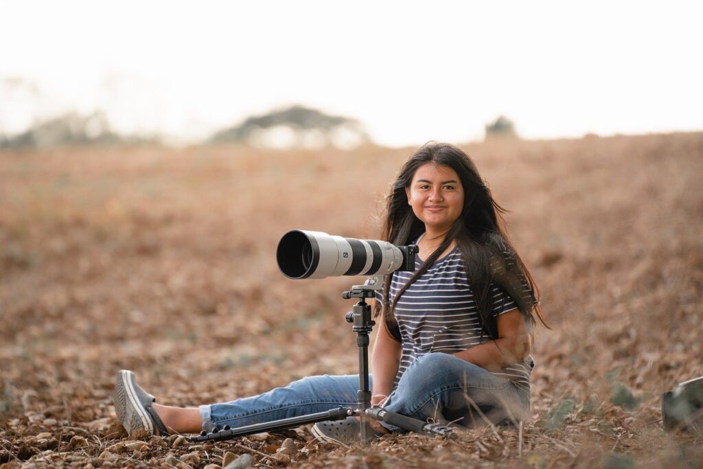 woman, field, photographer-8007247.jpg